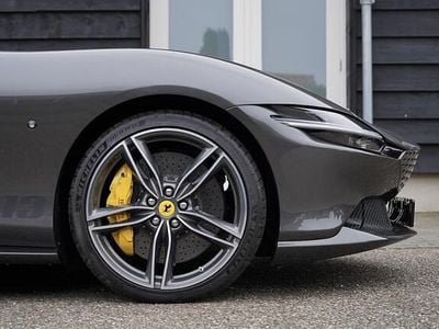 Occasion Ferrari Roma 620 PK (456 kW) 2022 Grijs (metallic) Coupé
