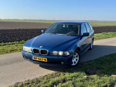 BMW 525