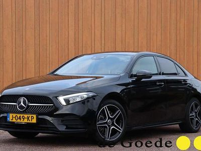 Zwart Gebruikt 2020 Mercedes A250 AMG Sedan | € 25.940 (Eerlijke prijs)