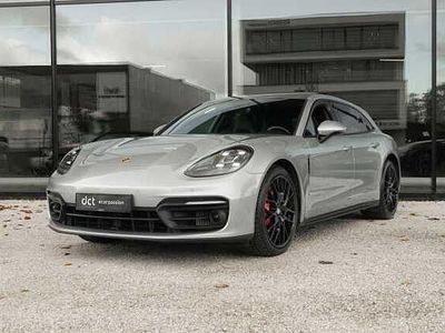 Porsche Panamera 4