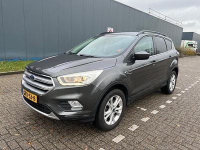 Grijs Occasion 2018 Ford Kuga Vignale SUV | € 9.450