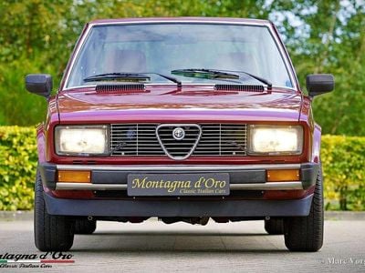 Rood Occasion 1984 Alfa Romeo Alfetta Sedan | € 16.950