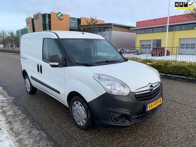 Occasion Opel Combo Edition 90 PK (66 kW) 2016 Wit Sedan