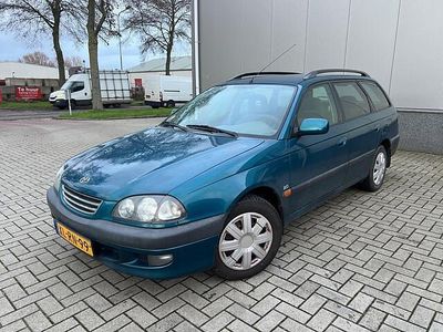 Groen Gebruikt 1999 Toyota Avensis Sol Stationwagen | € 2.499