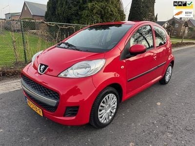 Occasion Peugeot 107 68 PK (50 kW) 2011 Rood Hatchback