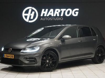 tweedehands VW Golf VII 1.5 TSI Highline 150PK + R-line / 19'' LMV