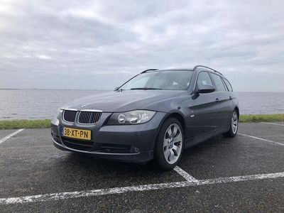 tweedehands BMW 325 3-SERIE i Executive / AUT / nw banden / nw remmen