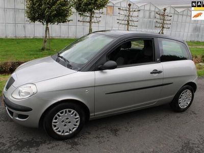 Grijs Gebruikt 2006 Lancia Ypsilon Hatchback | € 2.450 (Duur)