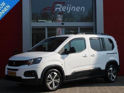 tweedehands Peugeot Rifter 1.2 130PK AUTOMAAT GT-LINE | TREKHAAK | APPLE CARPLAY/ANDROID AUTO | ACHTERUITRIJ CAMERA | LICHTMETALEN VELGEN 17" | DAB+ RADIO | CLIMA CONTROL | KEYLESS ENTRY | VOORRUIT VERWARMING |