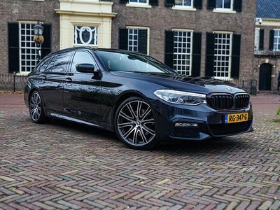 Zwart Gebruikt 2017 BMW 520 Executive Stationwagen | € 19.750