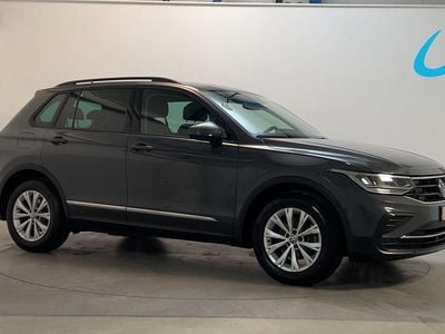 Grijs Occasion 2022 VW Tiguan Life SUV | € 23.400 (Super prijs)