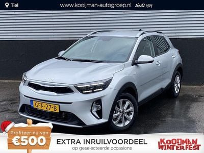 Sparkling silver m Gebruikt 2024 Kia Stonic SUV | € 22.900 (Eerlijke prijs)
