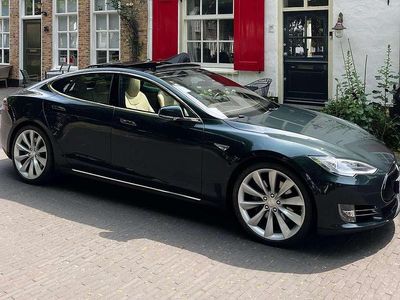 Groen Occasion 2015 Tesla Model S Performance Hatchback | € 25.950