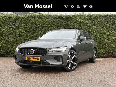 Groen Occasion 2025 Volvo V60 Ultra Stationwagen | € 58.950