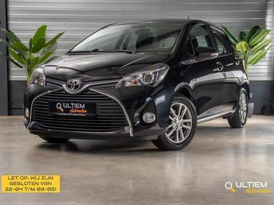 tweedehands Toyota Yaris 1.3 VVT-i Dynamic 99 pk | *CAMERA*NAVIGATIE*