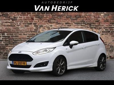 Wit Gebruikt 2017 Ford Fiesta ST-Line Hatchback | € 10.445 (Goede deal)