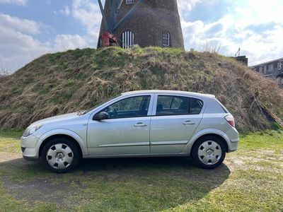 tweedehands Opel Astra 1.6 Enjoy 5 DEURS AIRCO MOTOR ROOKT NIEUWE BANDEN