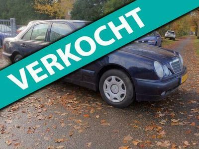 Occasion Mercedes E200 Classic 116 PK (85 kW) 2001 Blauw Sedan