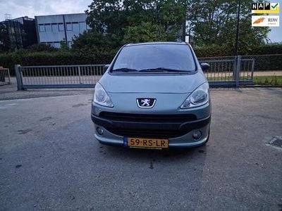 Peugeot 1007