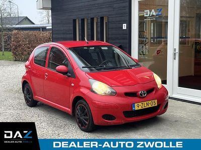 Rood Occasion 2006 Toyota Aygo Hatchback | € 995 (Super prijs)