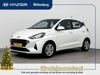 Polar white (psw) Gebruikt 2021 Hyundai i10 Comfort Hatchback | € 13.400 (Eerlijke prijs)