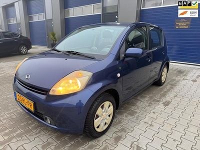Blauw Gebruikt 2005 Daihatsu Sirion Hatchback | € 1.999 (Eerlijke prijs)