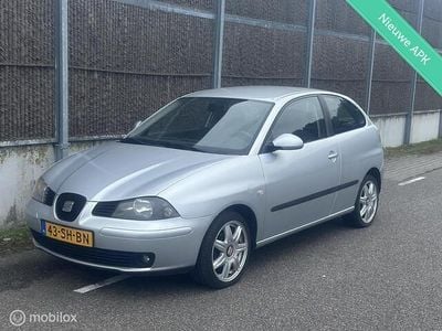 Occasion Seat Ibiza 75 PK (55 kW) 2006 Grijs Hatchback