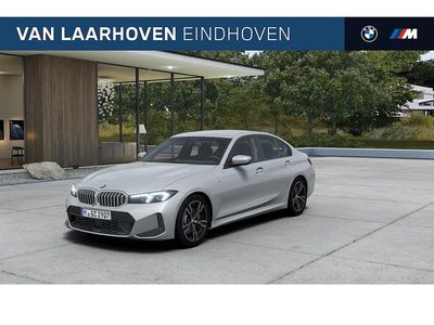 Grijs Nieuw 2025 BMW 320 M Sport Sedan | € 67.198 (Super prijs)