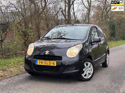 Zwart Gebruikt 2011 Suzuki Alto Comfort Hatchback | € 2.450 (Eerlijke prijs)