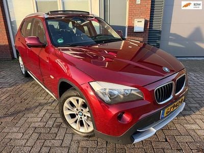 Rood Occasion 2011 BMW X1 Executive SUV | € 5.999 (Super prijs)