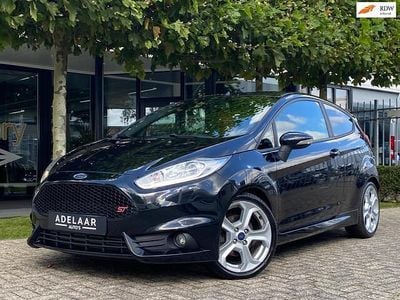 Zwart Gebruikt 2014 Ford Fiesta ST Hatchback | € 10.450 (Eerlijke prijs)