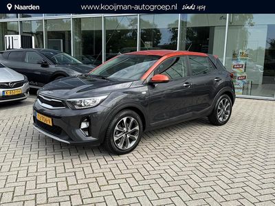 Grijs Occasion 2018 Kia Stonic SUV | € 14.745 (Eerlijke prijs)