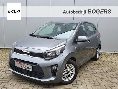 Grijs Occasion 2023 Kia Picanto Hatchback | € 15.940 (Eerlijke prijs)