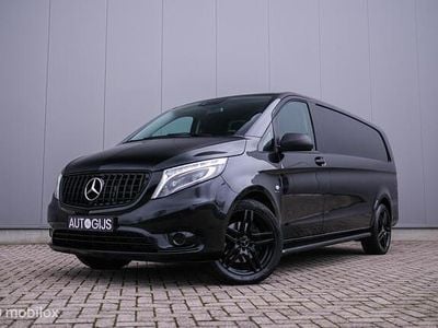 Zwart (metallic) Gebruikt 2017 Mercedes Vito AMG Van | € 19.990 (Iets duurder)