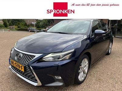 Lexus CT200h