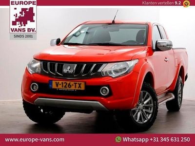 Rood Occasion 2018 Mitsubishi L200 Intense Pickup | € 16.950