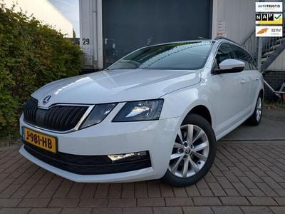 Wit Gebruikt 2020 Skoda Octavia Business Line Stationwagen | € 9.950 (Goede deal)