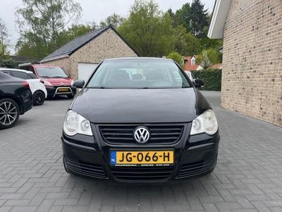 Zwart Gebruikt 2006 VW Polo Trendline Hatchback | € 2.250 (Iets duurder)