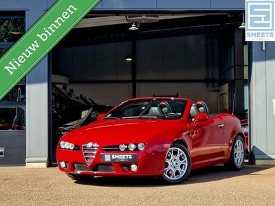 tweedehands Alfa Romeo Spider 2.2 JTS Exclusive 185PK | Leer | Climate