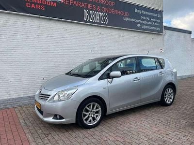 Grijs Gebruikt 2011 Toyota Verso Business Edition MPV | € 5.000 (Goede deal)
