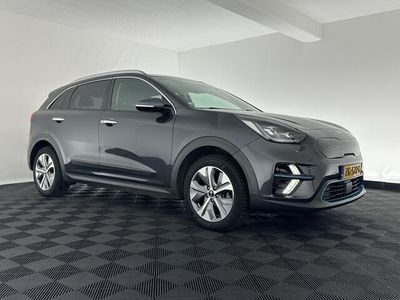 tweedehands Kia e-Niro ExecutiveLine 64 kWh (INCL-BTW) Aut. *VOLLEDER | JBL-AUDIO | FULL-LED | NAVI-FULLMAP | DAB | ADAPTIVE-CRUISE | CAMERA | MEMORY-PACK | ECC | PDC | LANE-ASSIST | KEYLESS | VIRTUAL-COCKPIT | COMFORT-SEATS | 17"AL