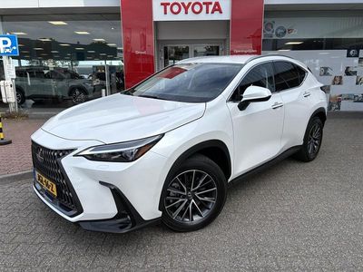 Lexus NX450h+