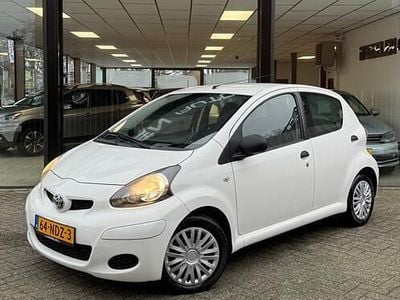 Wit Gebruikt 2010 Toyota Aygo Hatchback | € 1.990 (Goede deal)
