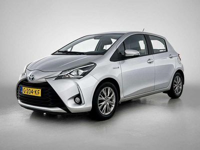 Occasion Toyota Yaris Hybrid Design 101 PK (74 kW) 2017 Grijs Hatchback