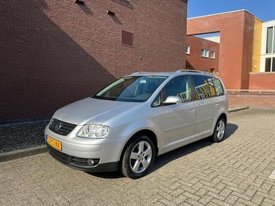 tweedehands VW Touran 2.0 TDI Highline Automaat. NAP