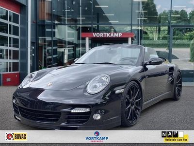 tweedehands Porsche 911 Turbo S Cabriolet AKRAPROVIC/PDK/BOSE/21''/LEDER/HARDTOP