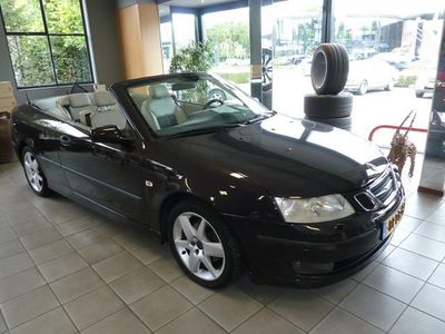 Bruin Gebruikt 2004 Saab 9-3 Cabriolet Vector Cabriolet | € 9.950 (Duur)