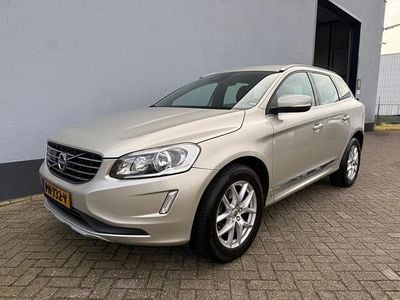 Bruin Gebruikt 2017 Volvo XC60 SUV | € 23.950 (Super prijs)