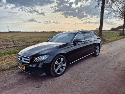 Mercedes E200