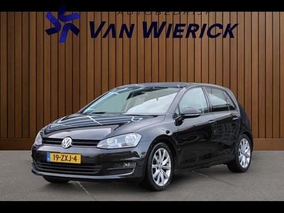 Zwart Occasion 2013 VW Golf VII Highline Hatchback | € 10.945 (Eerlijke prijs)